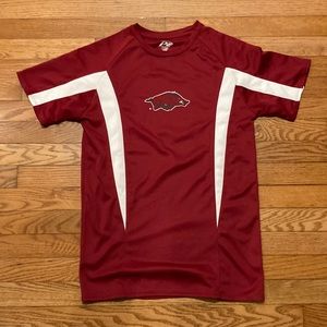 Pro player P2 used small Arkansas Razorback polyester shirt